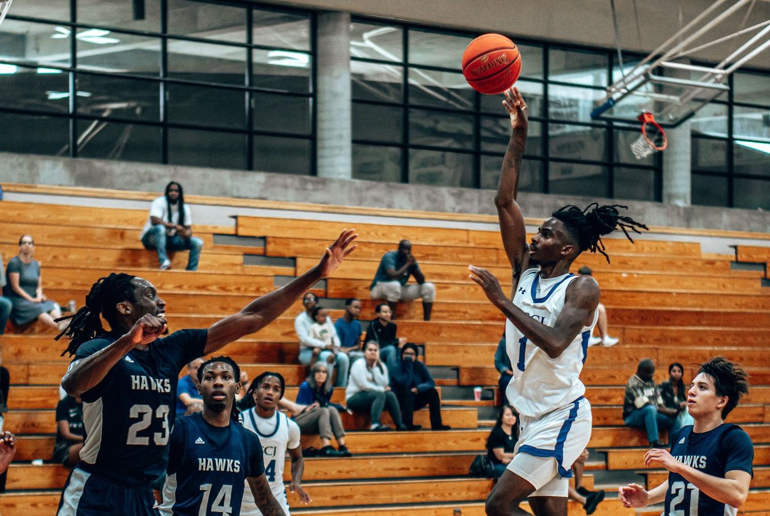 Basketball Continues Hot Start to Season with Comeback Victory Against Hillsborough